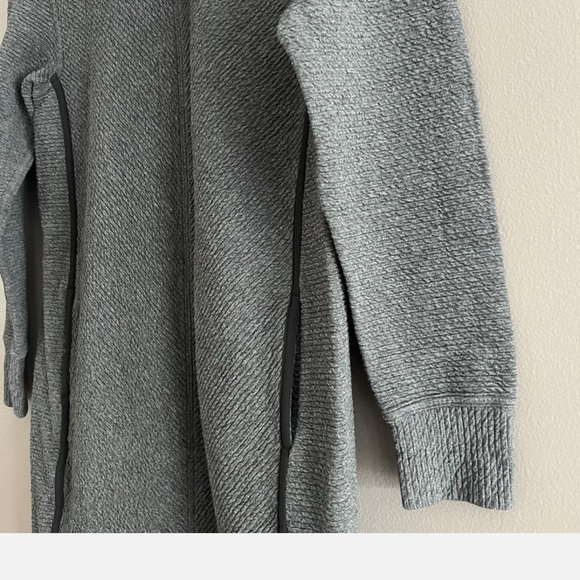 Lululemon On Repeat Dress - Picture 6 of 9